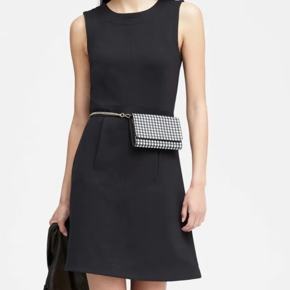 Banana Republic Black Sleeveless Knit A-line Dress 2 Front Pockets Work Chic